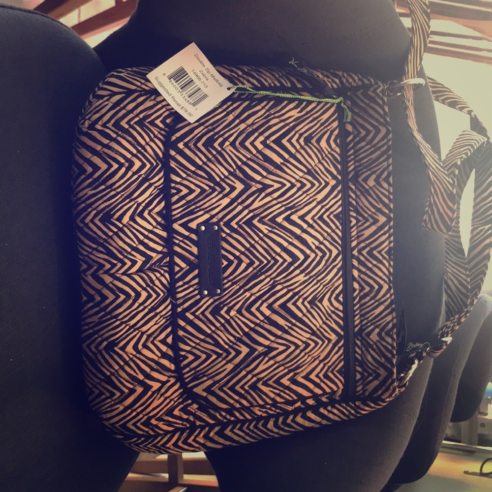 Vera Bradley cross body bag.